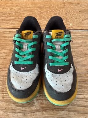 Nike Kids Sneakers in Black, Gray, Teal & Yellow